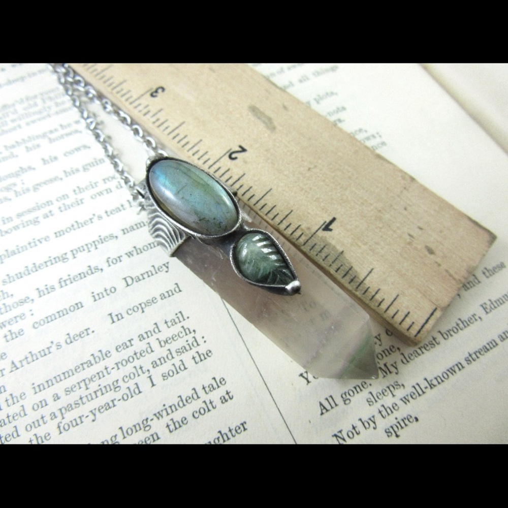 Labradorite & Fluorite Crystal Pendant - Picture 6 of 7
